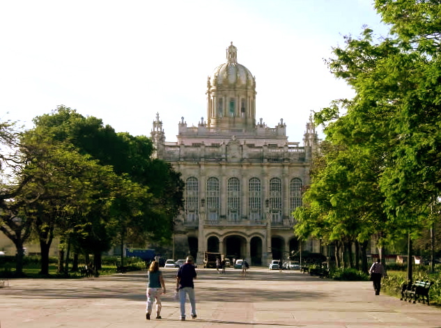 Museo de la Revolucion half