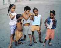 1907798-kids-Cuba