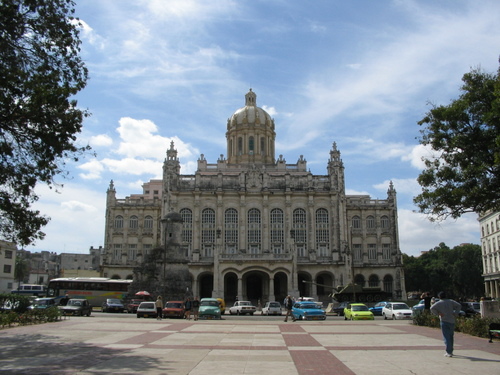 museo-revolución-fachada